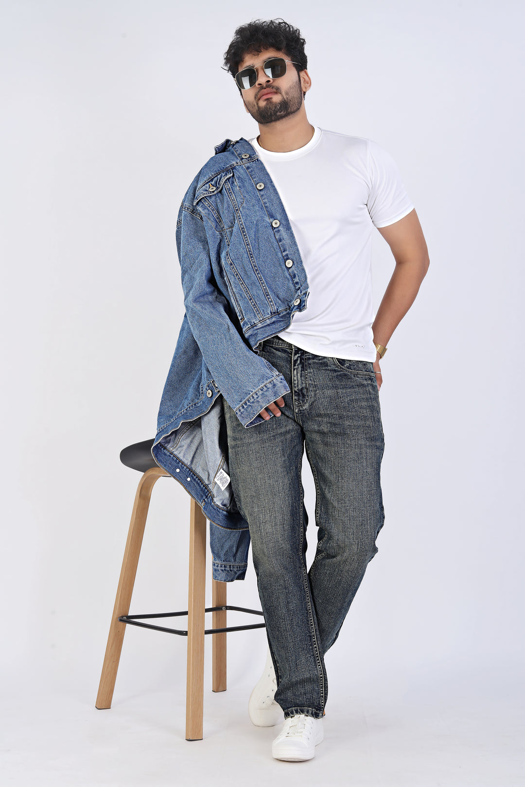 Vintage Grey Tailored Fit Denim Jeans For Men