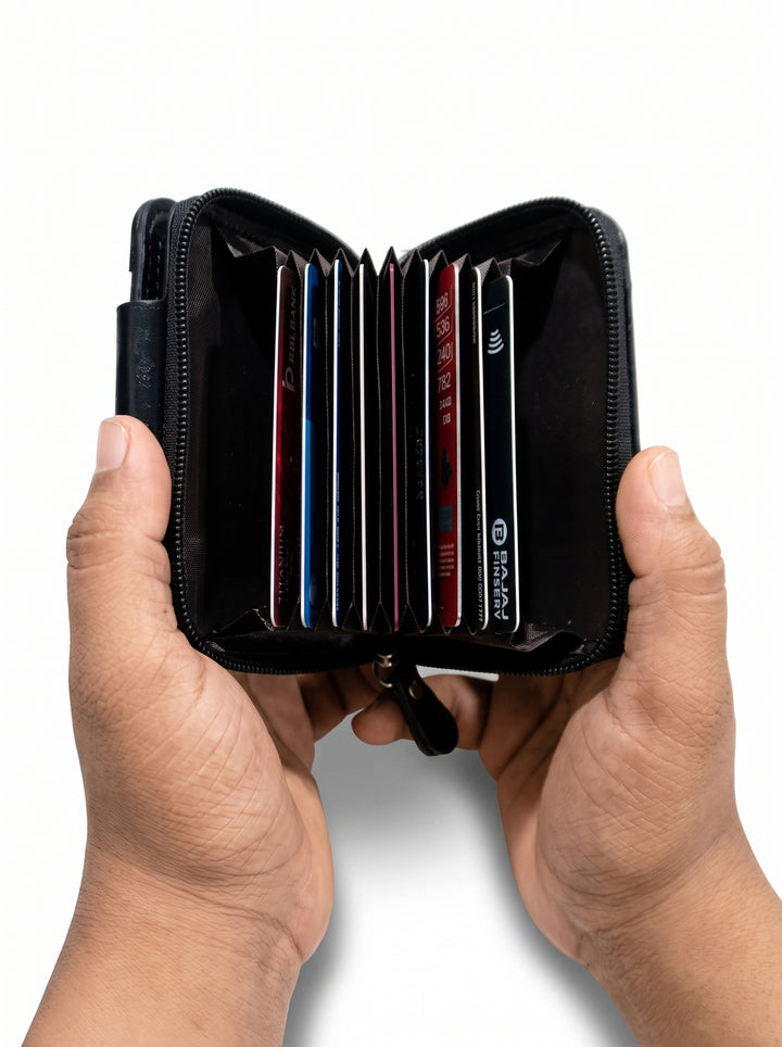 High-Capacity Hybrid Zip & Snap Leather Wallet – Classic Black