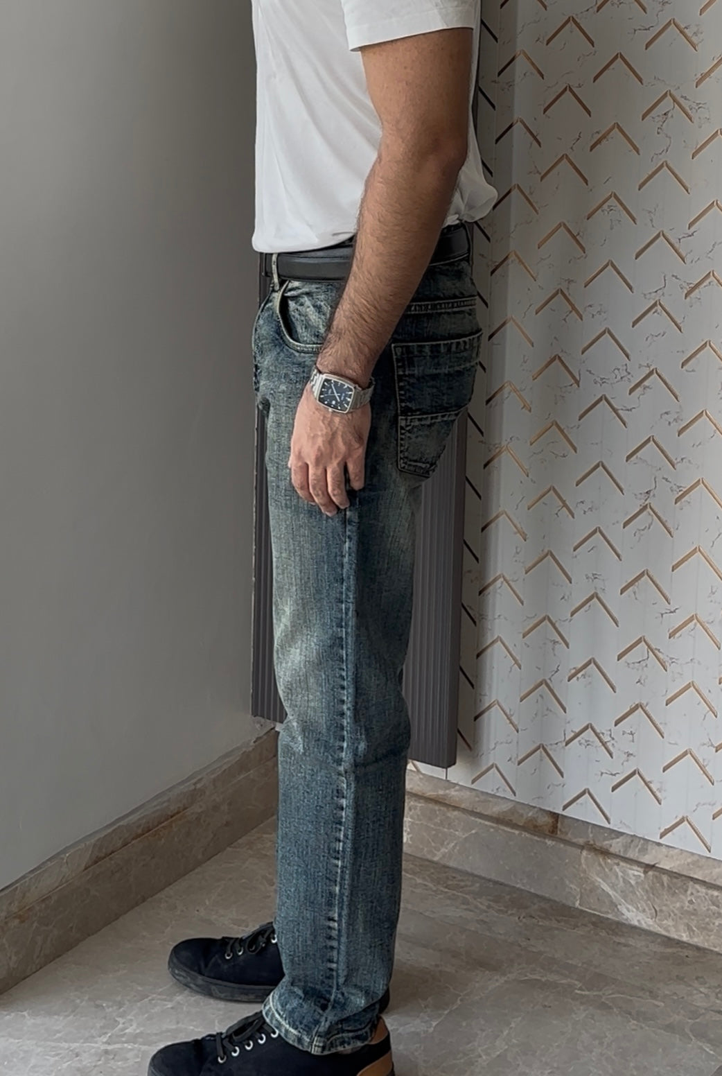 Vintage Grey Tailored Fit Denim Jeans For Men
