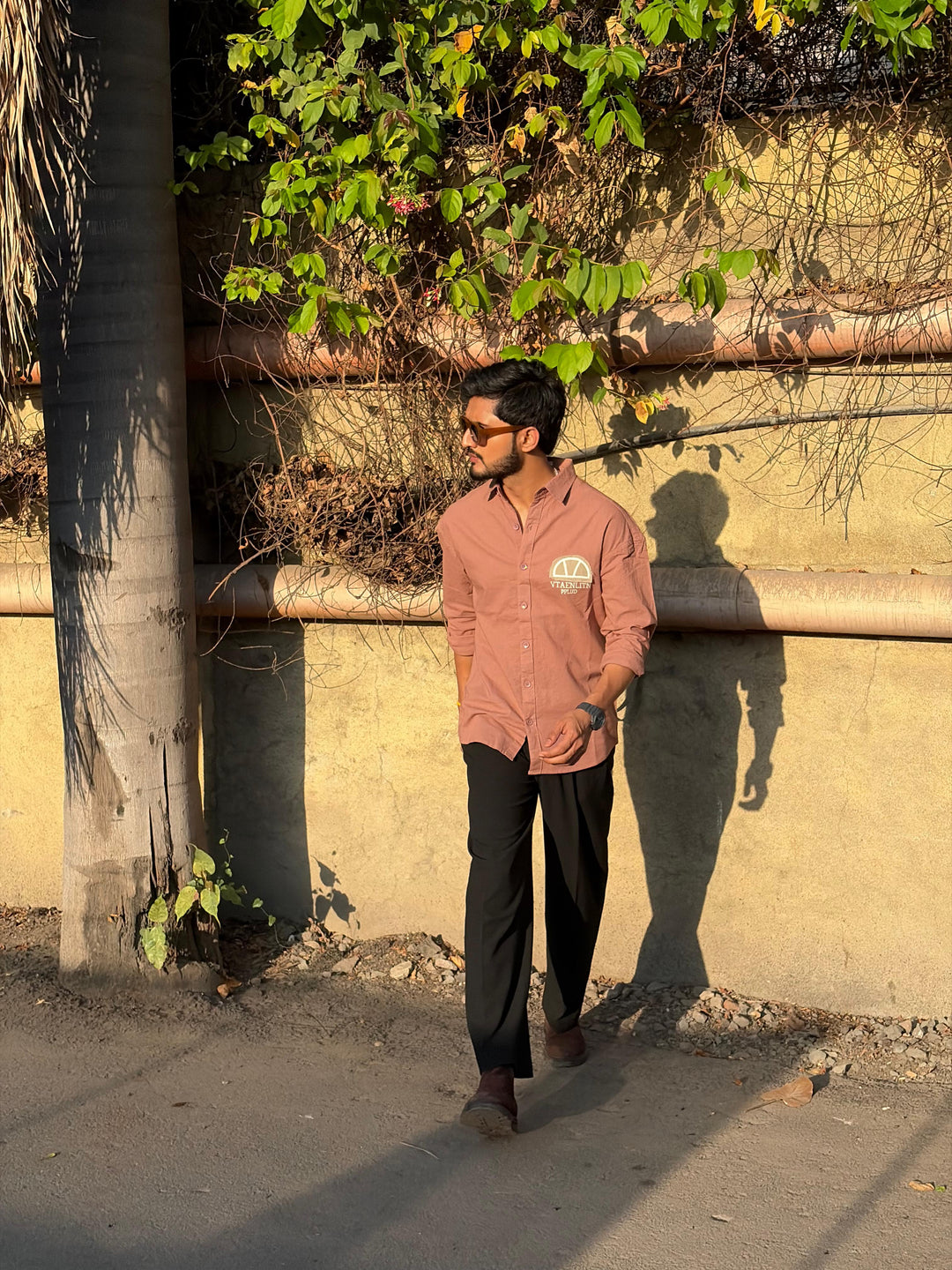 100% Linen Cotton Dusty Rose Embroidery Pattern Relax Fit Shirt