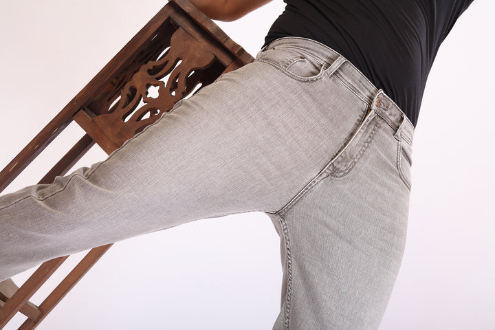 Light Beige Tailored Fit Denim Jeans For Men