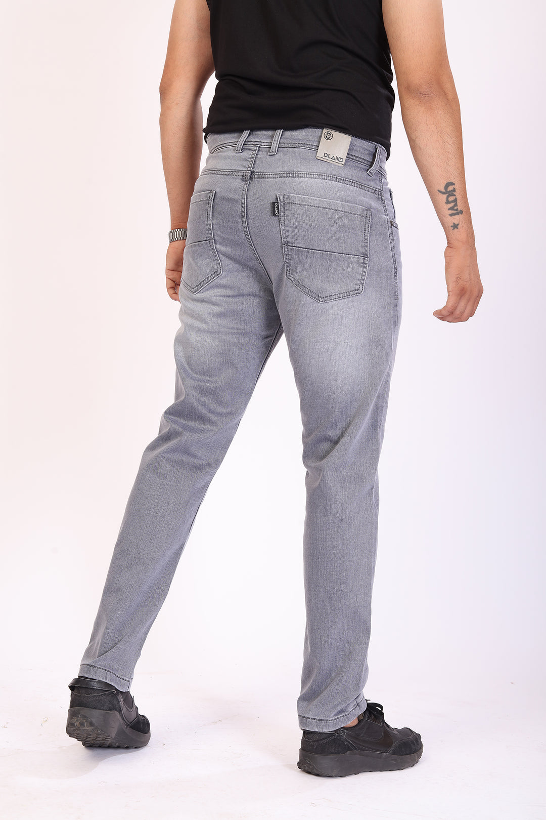 Silver Grey Tailored Fit Denim Jeans For Men